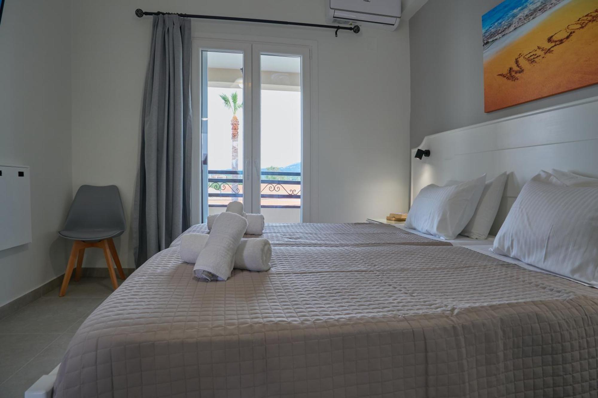 Fiona Apartments Roda  Eksteriør billede
