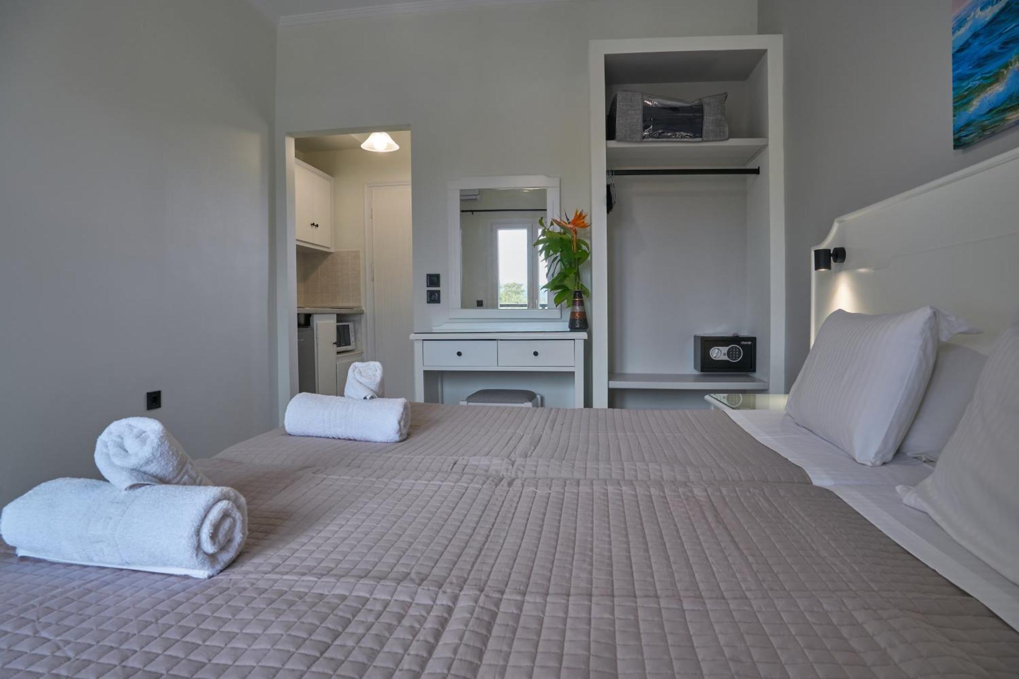 Fiona Apartments Roda  Eksteriør billede