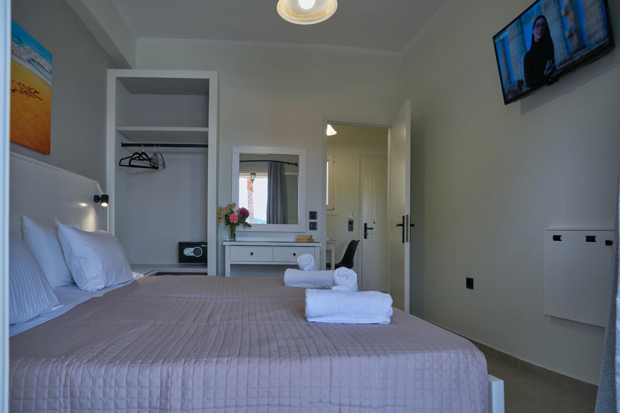 Fiona Apartments Roda  Eksteriør billede